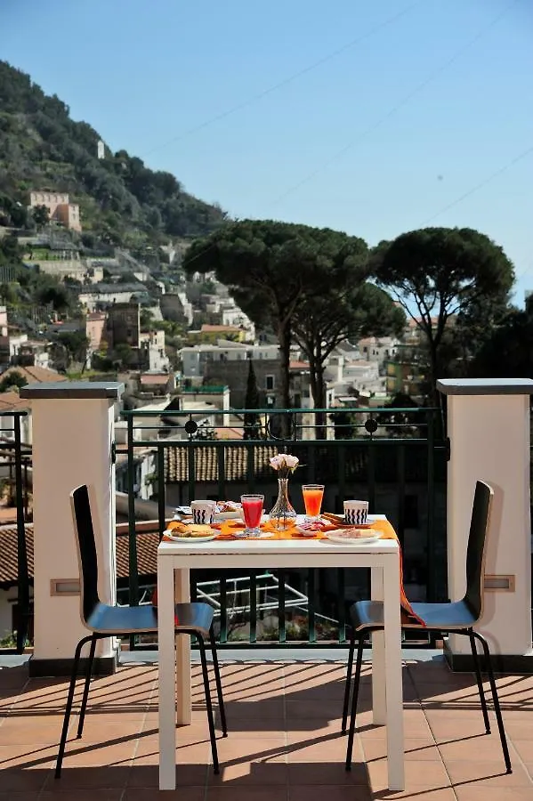 B&B Valenti Amalfi 2*,
